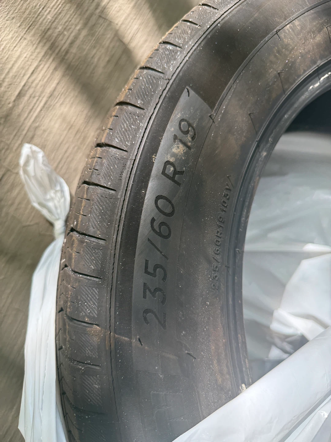 Michelin "Total Performance" 235/60 R19 All season Tire