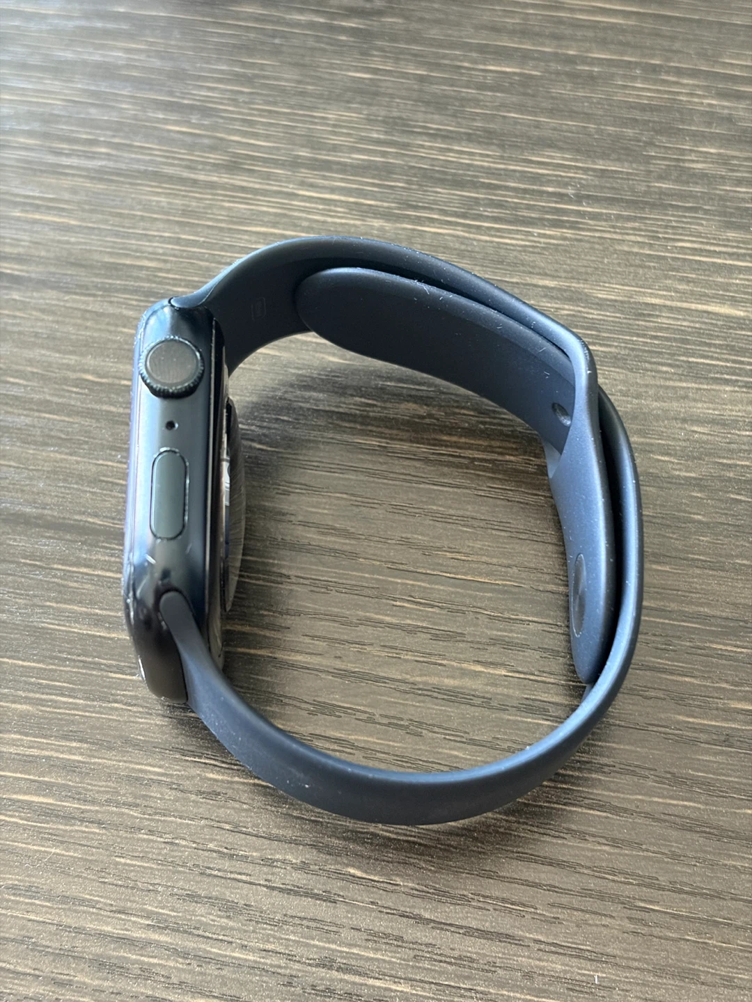 Apple Watch Series 8 45 mm- Cracked Screen - photo 3