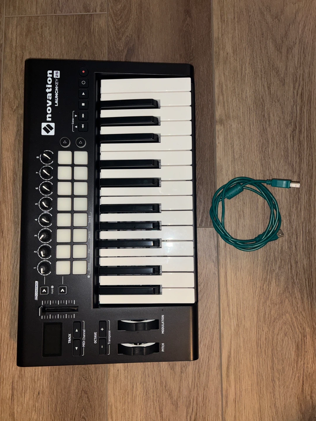 MIDI Keyboard Controller for Music Production - photo 2
