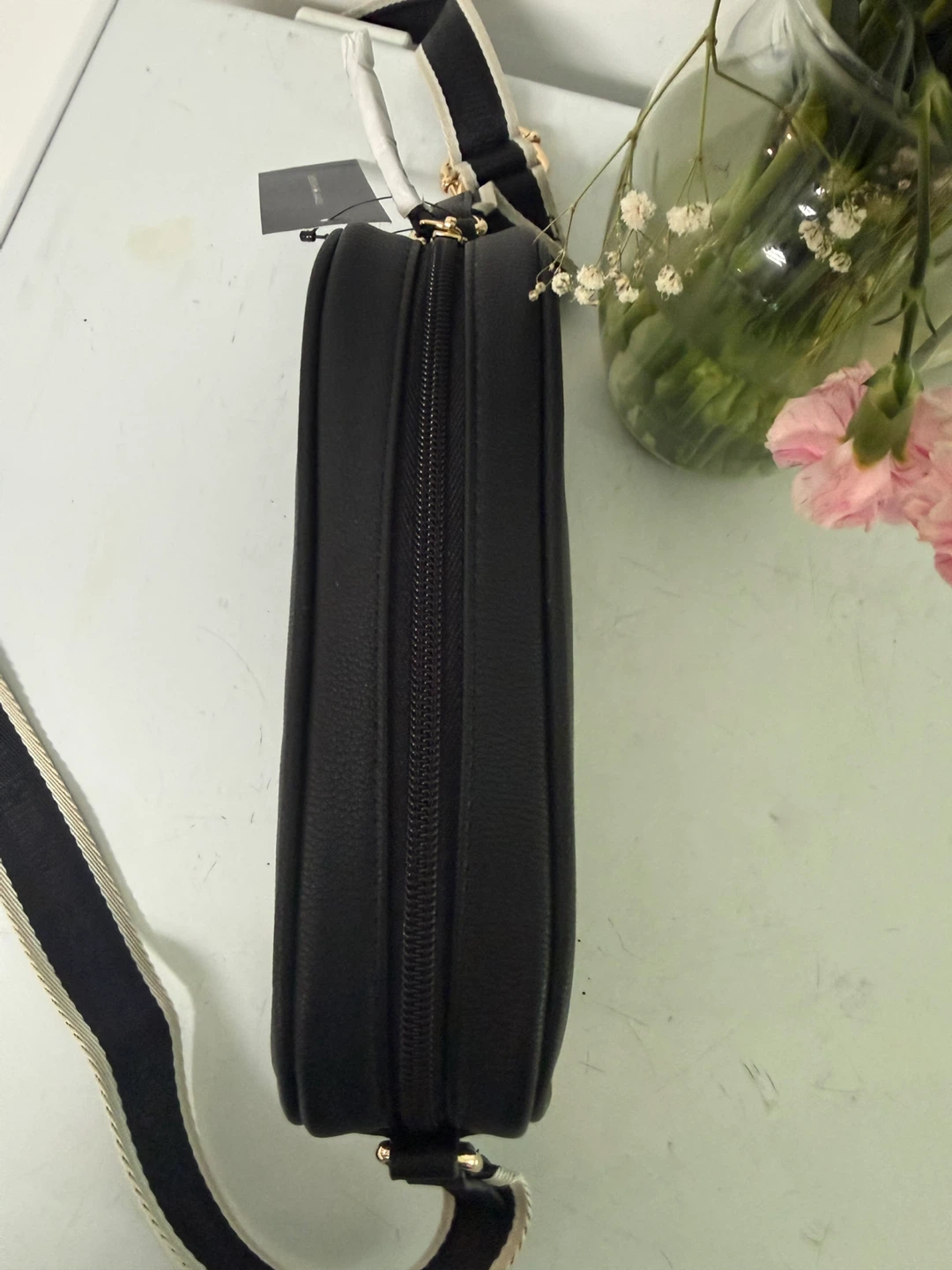 Tommy Hilfiger Black Camera Bag - photo 5