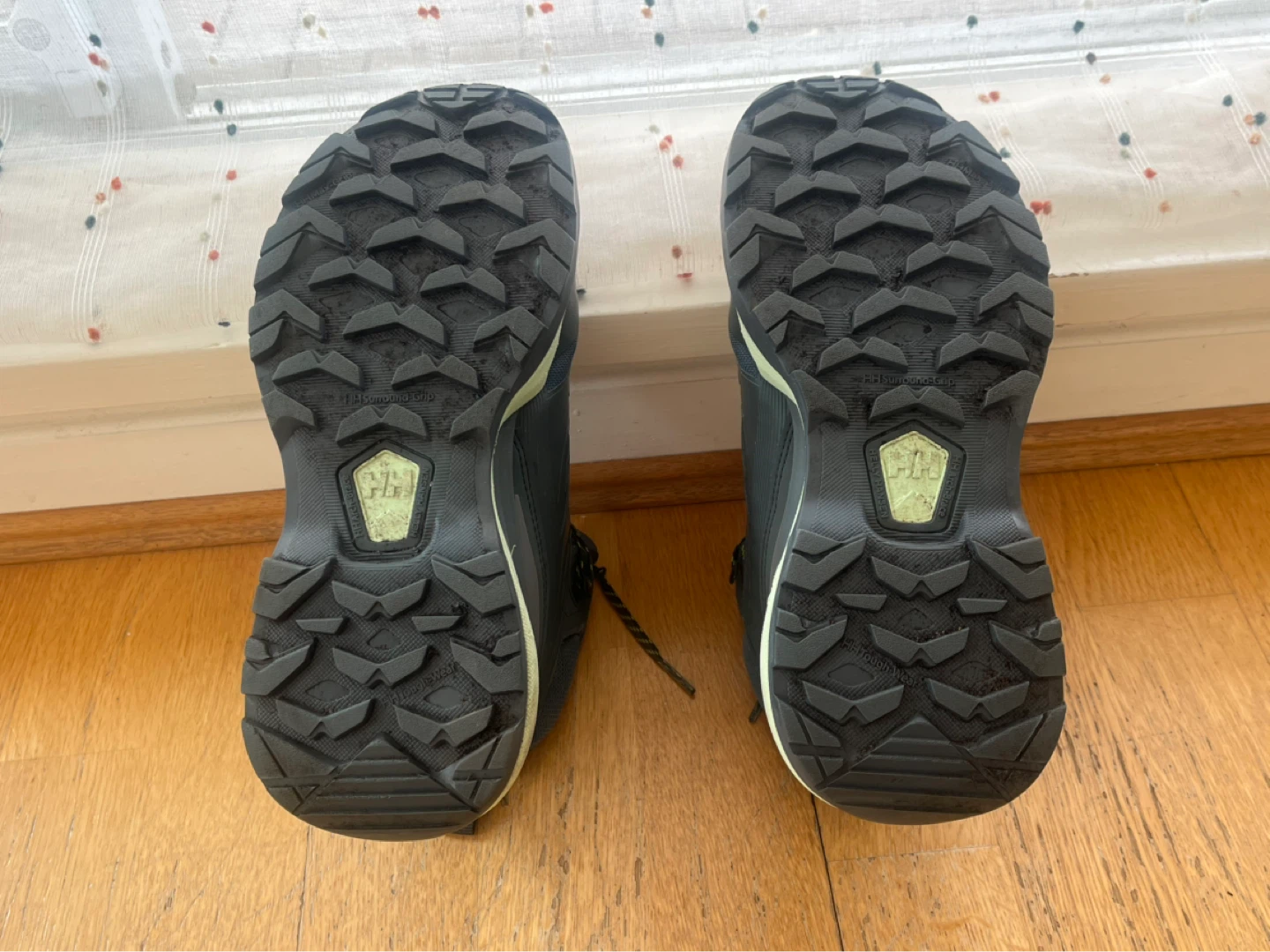Helly Hansen Waterproof Hiking Boots 7.5 - photo 5