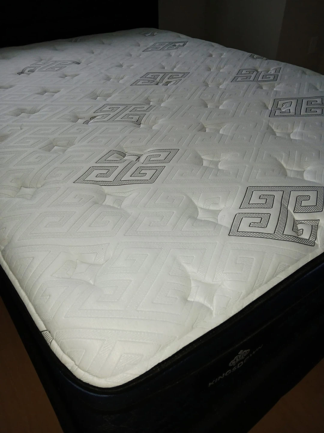 Mattress - Queen size - photo 5