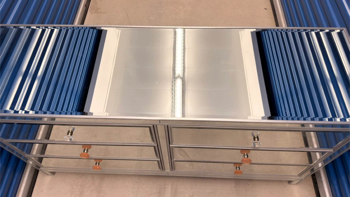 Mirrored Dresser / Console Table – Great Deal! - photo 3