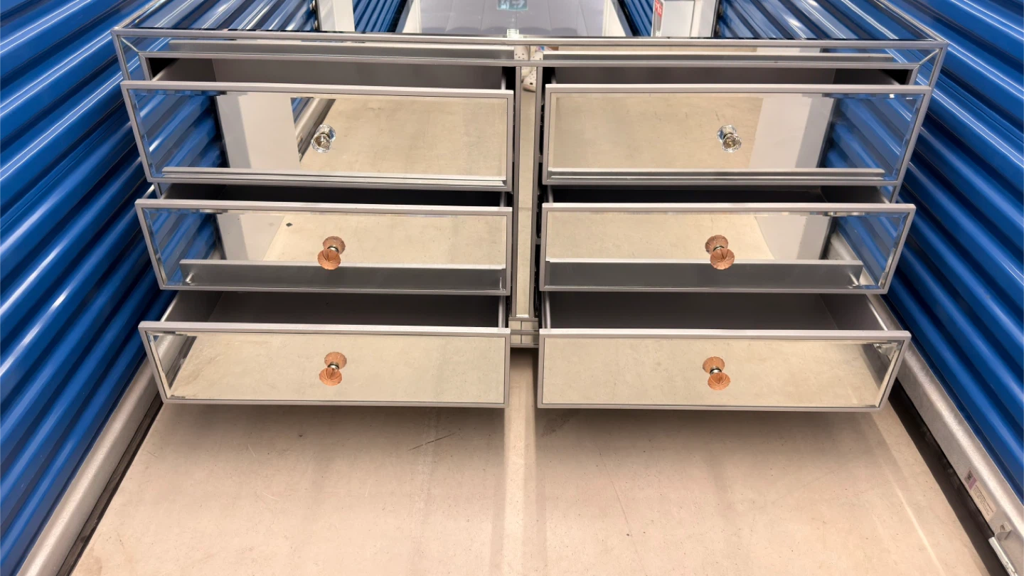 Mirrored Dresser / Console Table – Great Deal!
