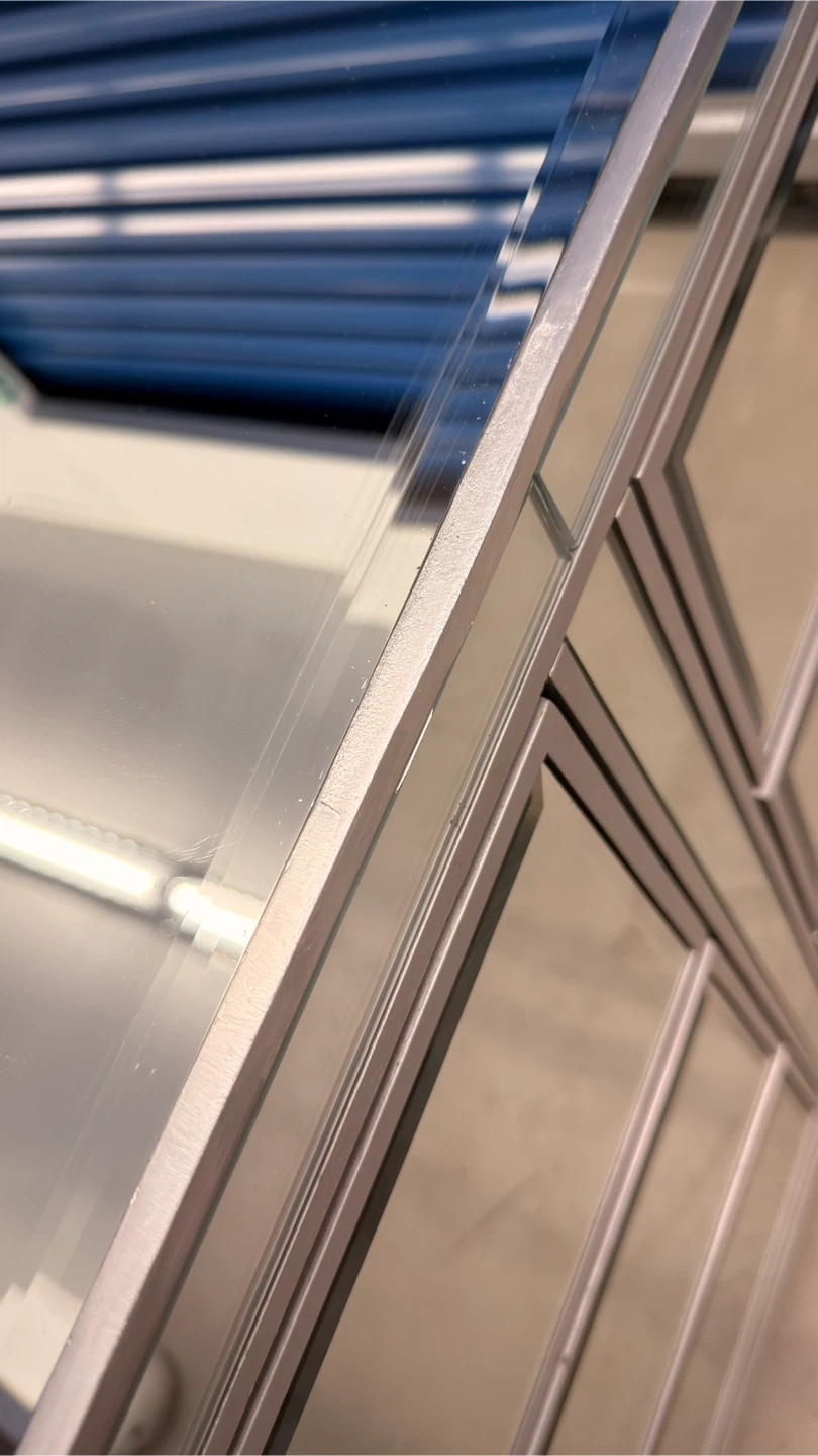 Mirrored Dresser / Console Table – Great Deal! - photo 4