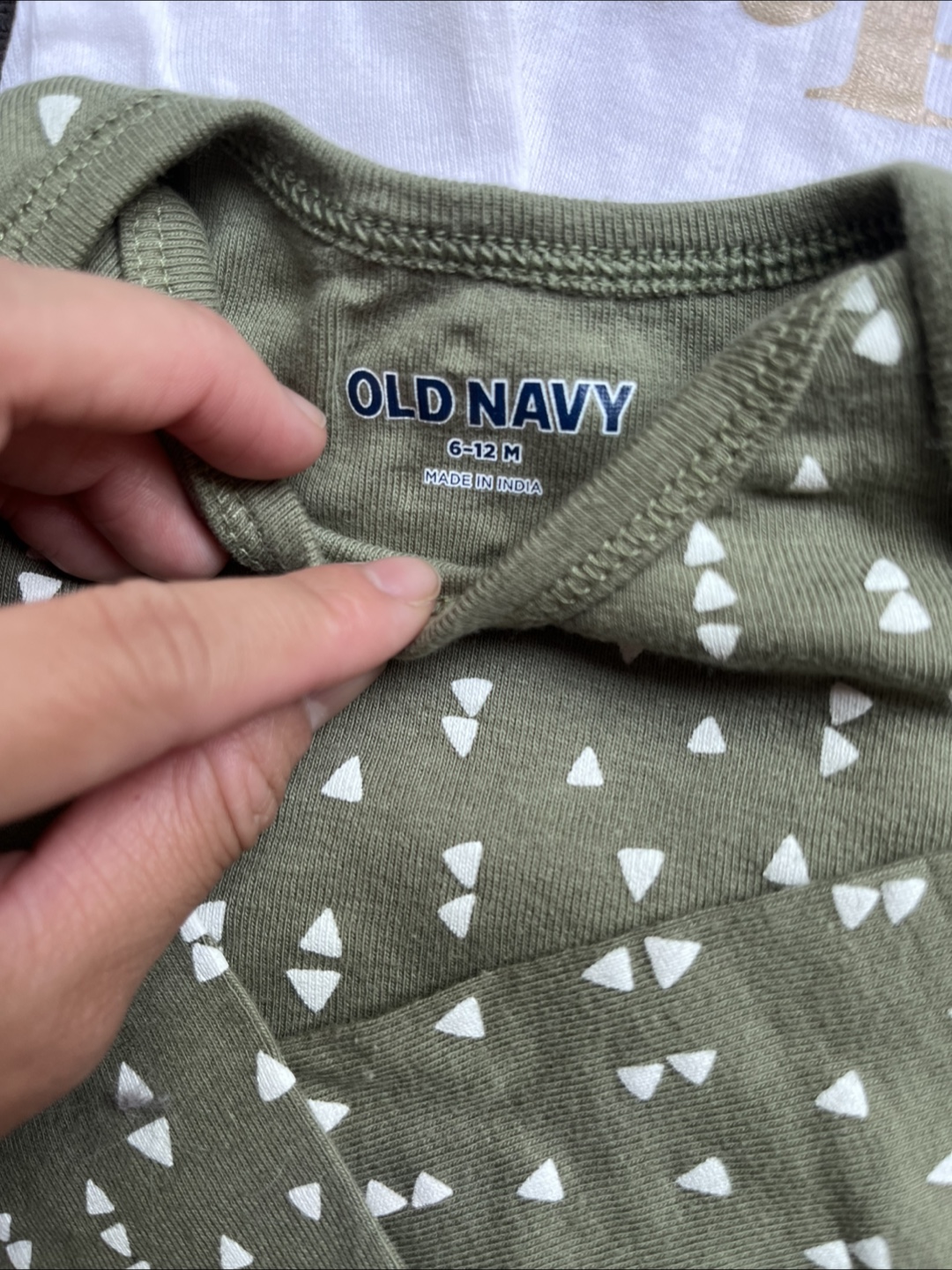 Old Navy 6-12 month long sleeve bodysuits - photo 2