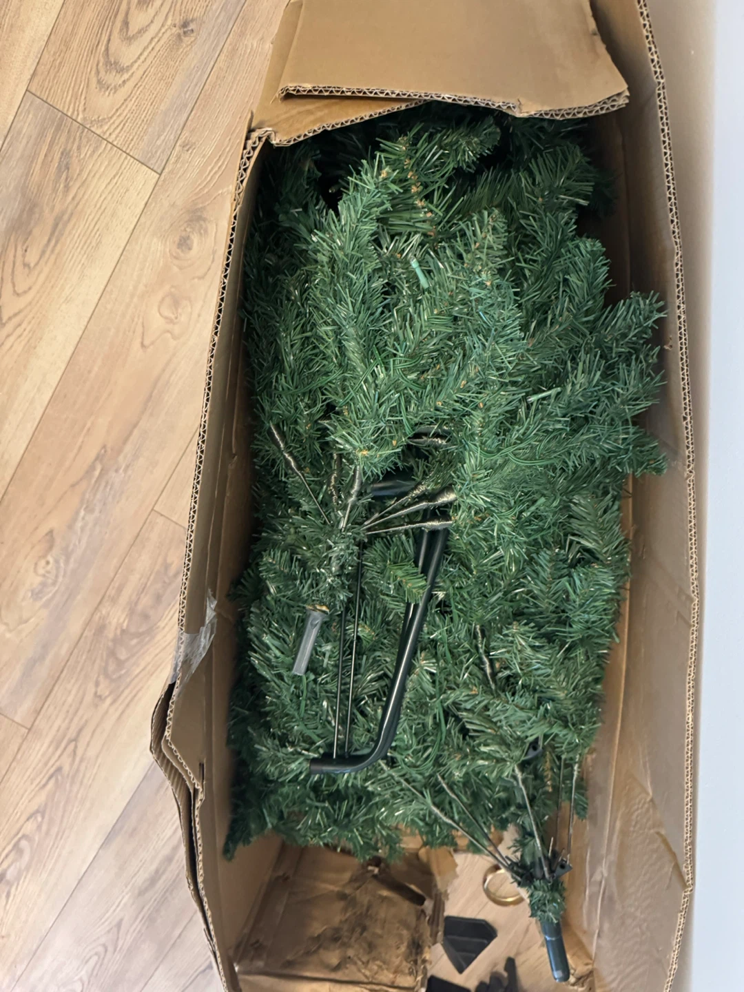NOMA Durand Pre-Lit Christmas Tree, 7-ft - photo 2