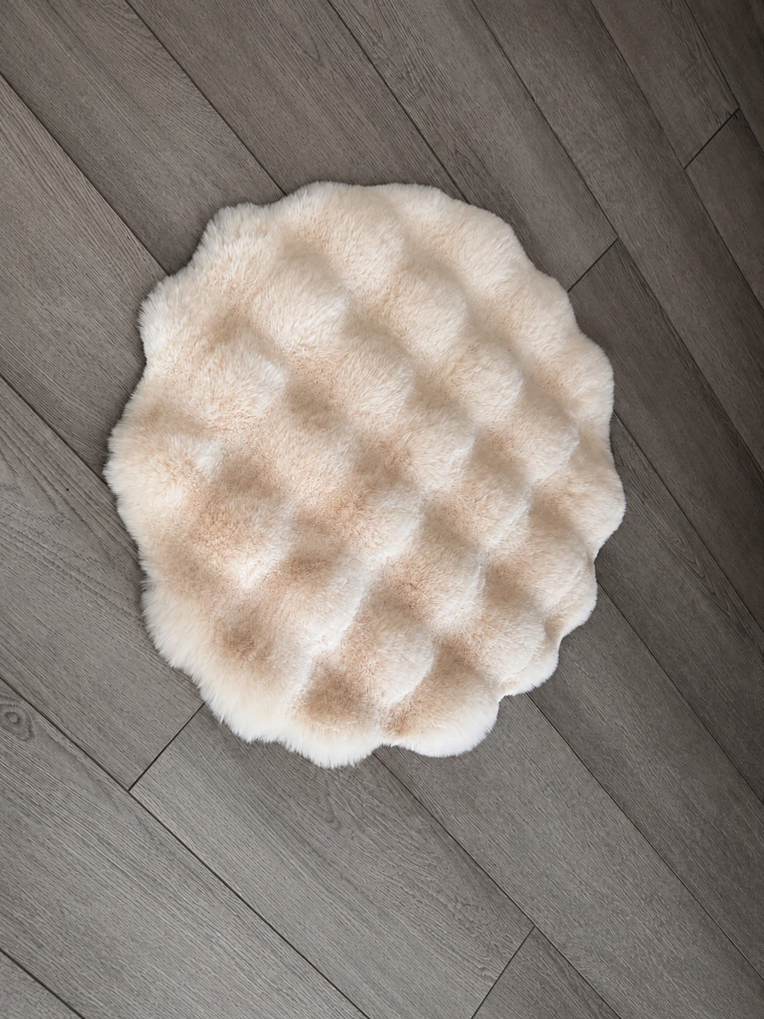 Cream Faux Fur Round Rug