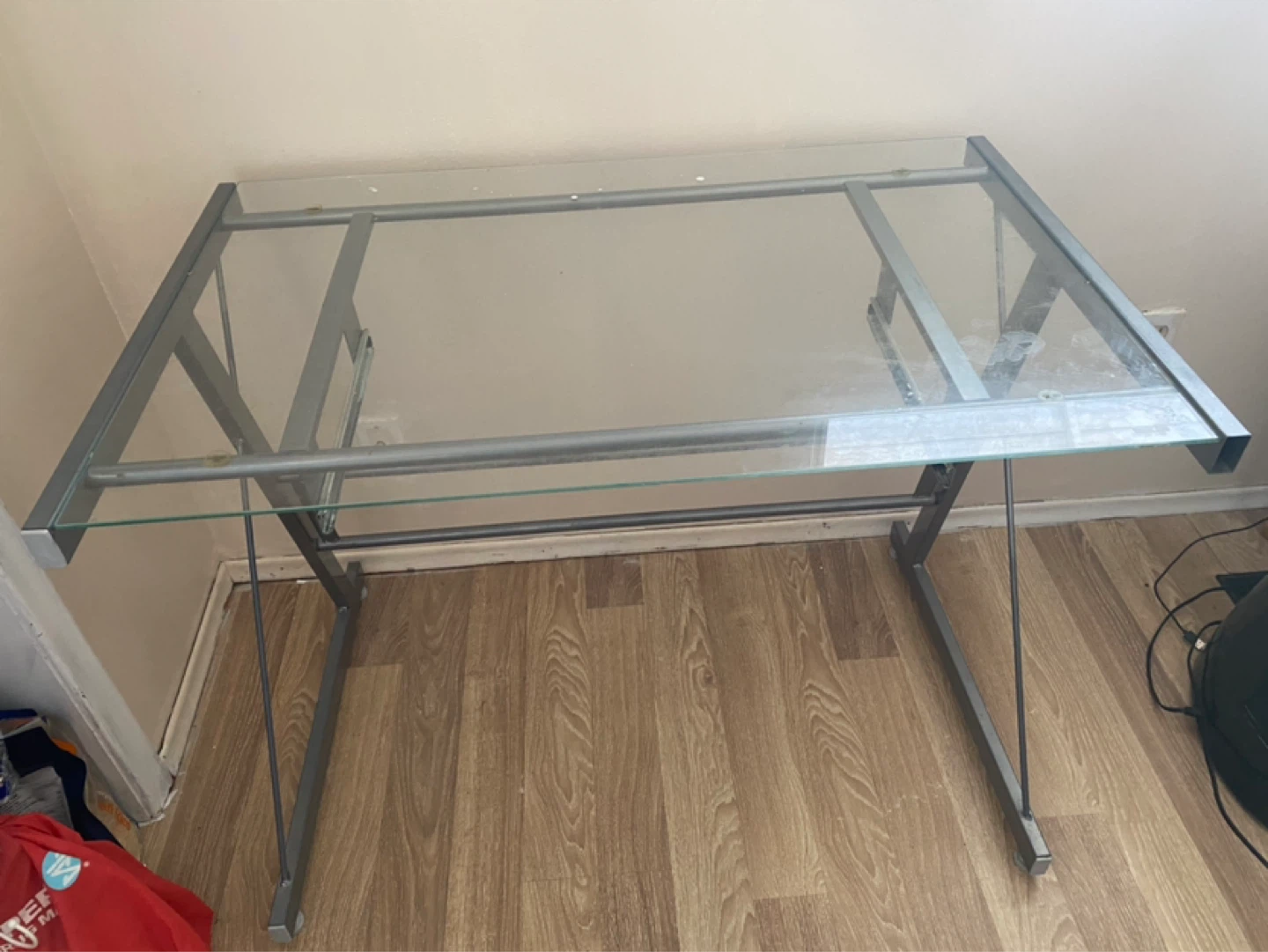Computer table/ Glass and Metal Desk