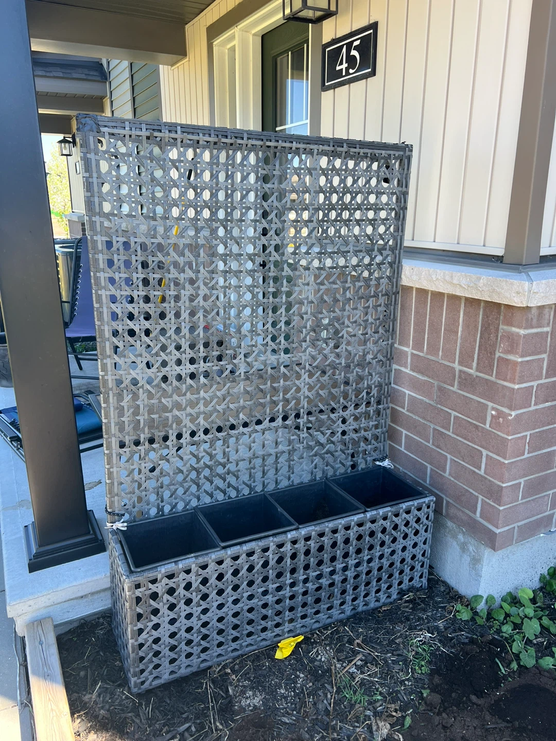 Wicker Planter Screen with 4 Pots