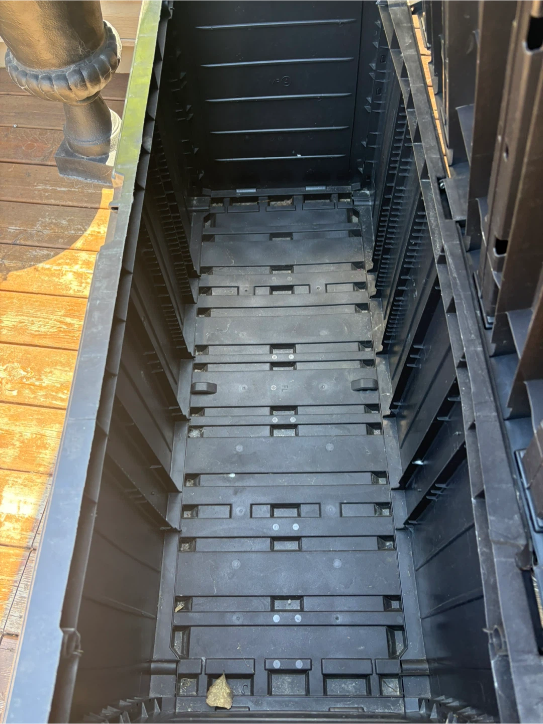 Storage bin - photo 2