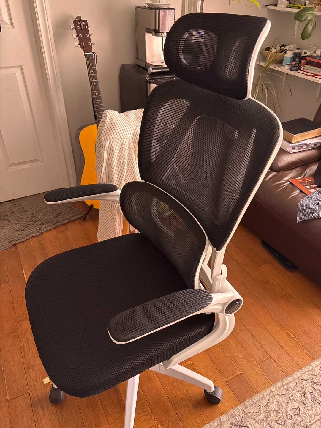 Ergonomic Mesh Office Chair with Headrest