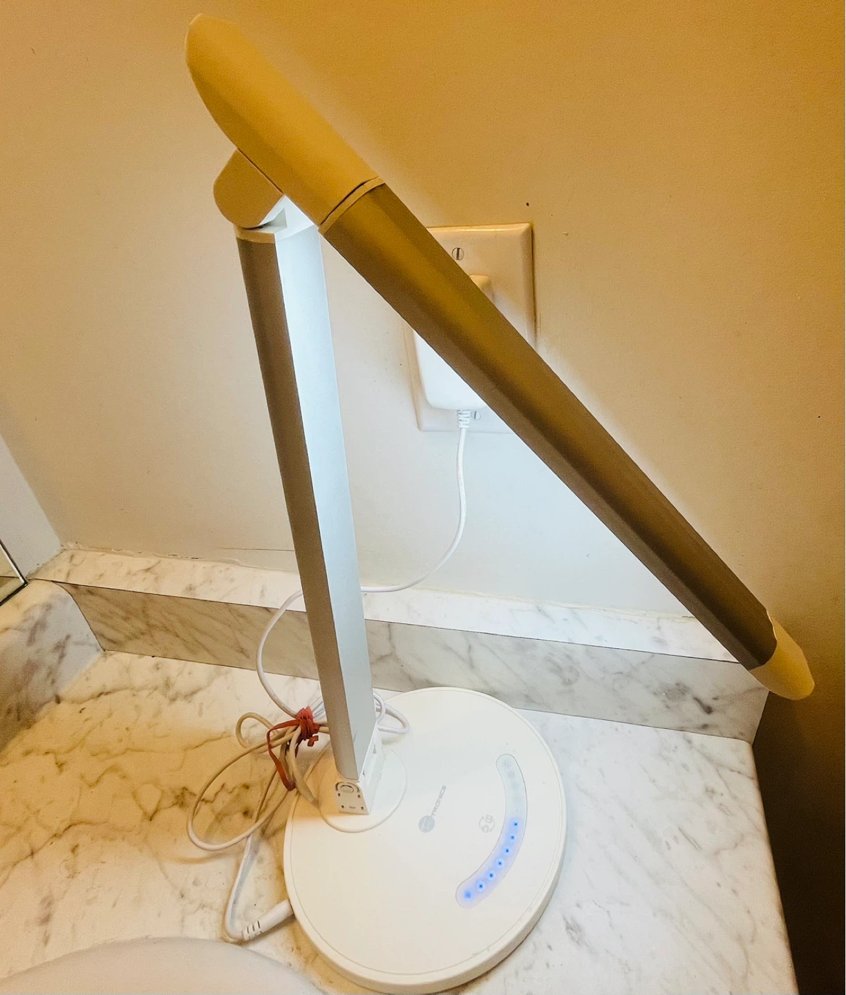 TaoTronics TT-DL13 LED Desk Eye-caring Table Lamps - photo 3