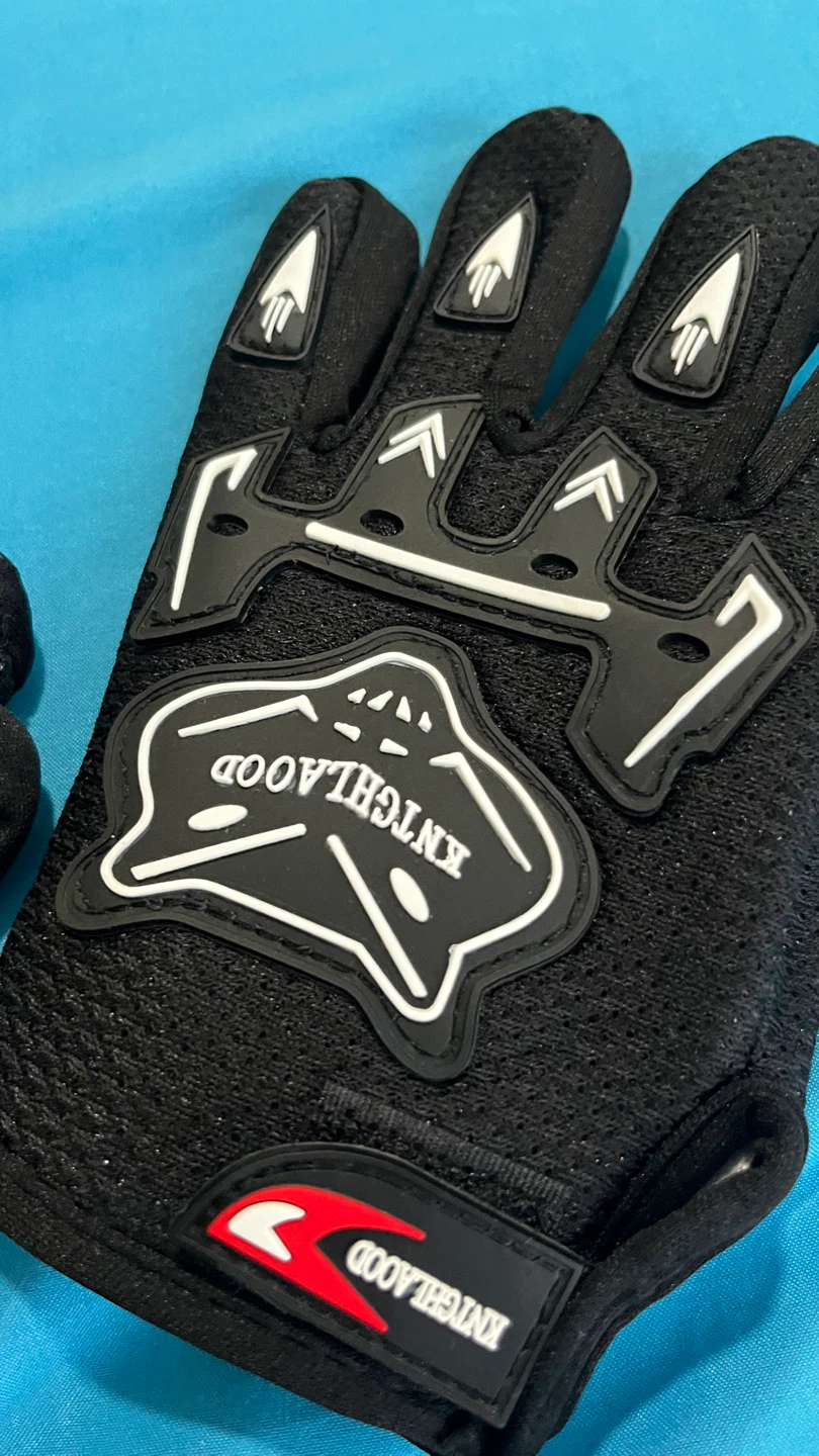 E-scootering and e-biking gloves for kids size small ages  7-10 - photo 4