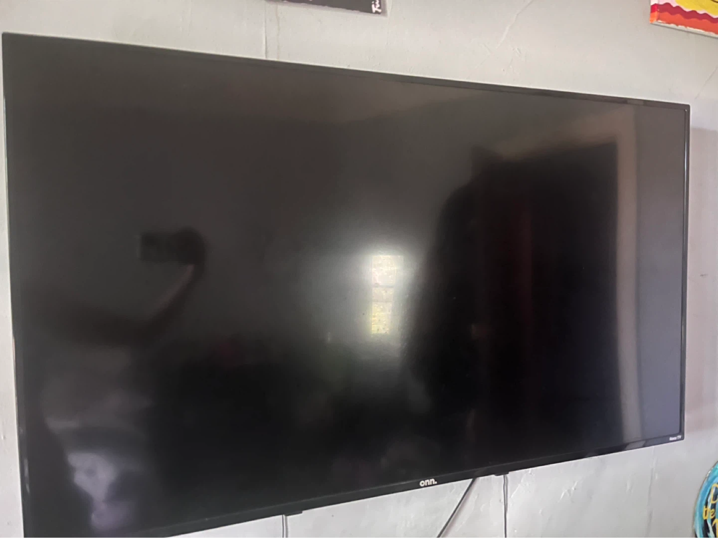 55 in Roku Tv + TV mount