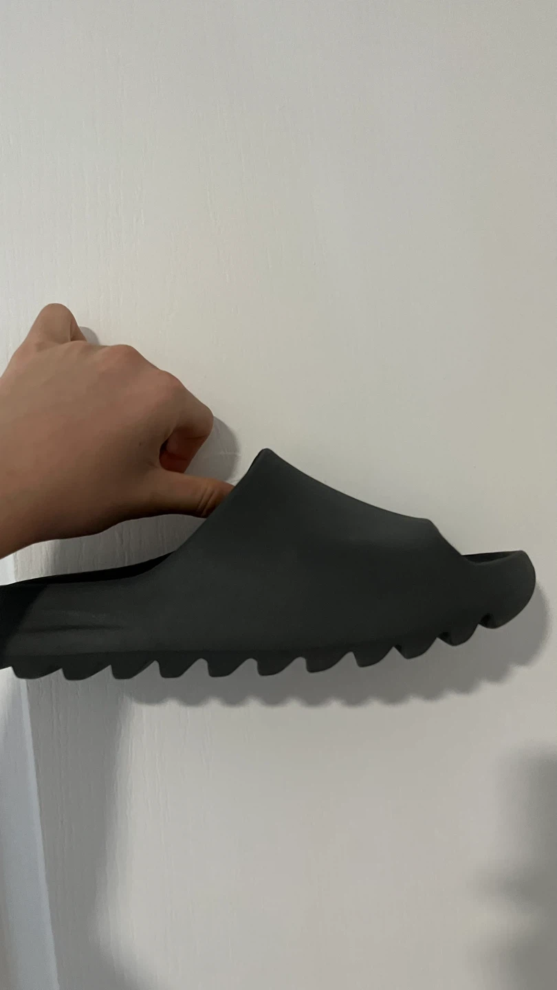 Real Yeezy slides size 10!  Negotiable - photo 4