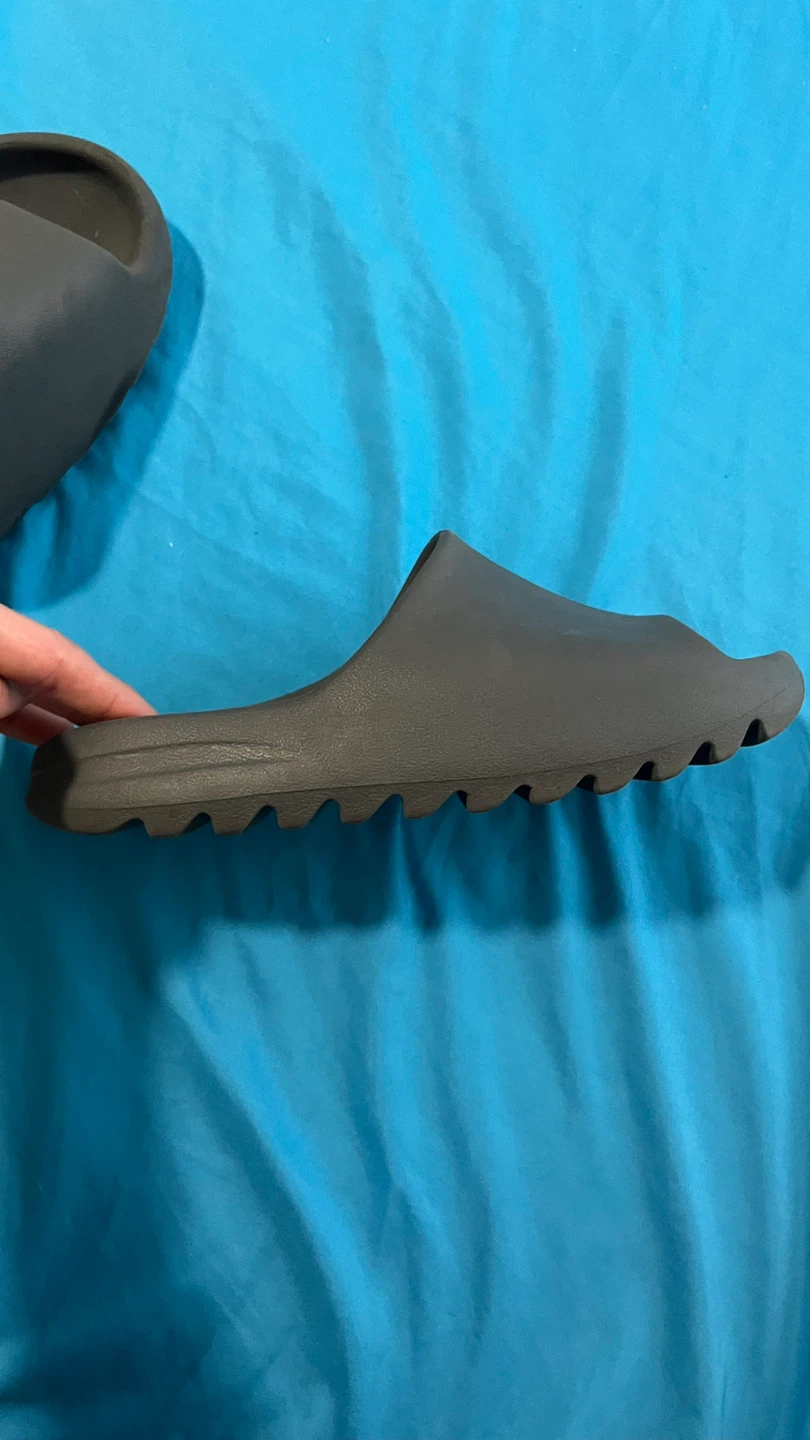 Real Yeezy slides size 10!  Negotiable - photo 3