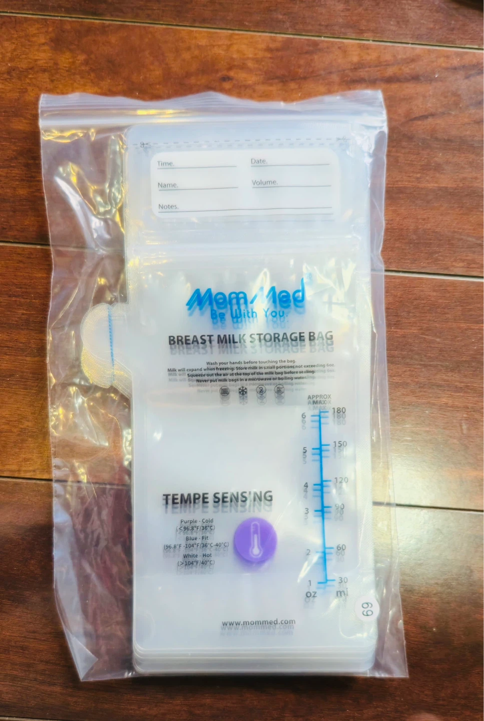 MomMed Wearable Pump and Evenflo manual pump - photo 5