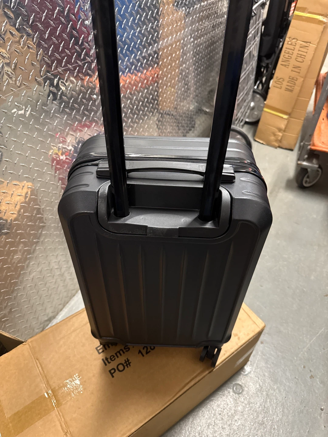 Black Hardside Carry-On Luggage - photo 2