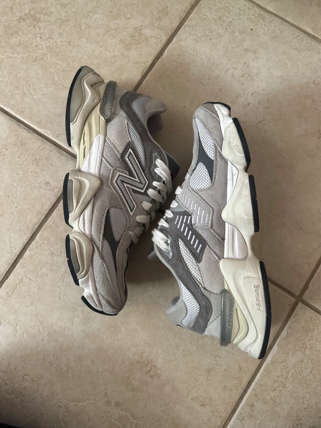 ‼️MUST GO-New Balance Sneakers 7men/8.5women - photo 2