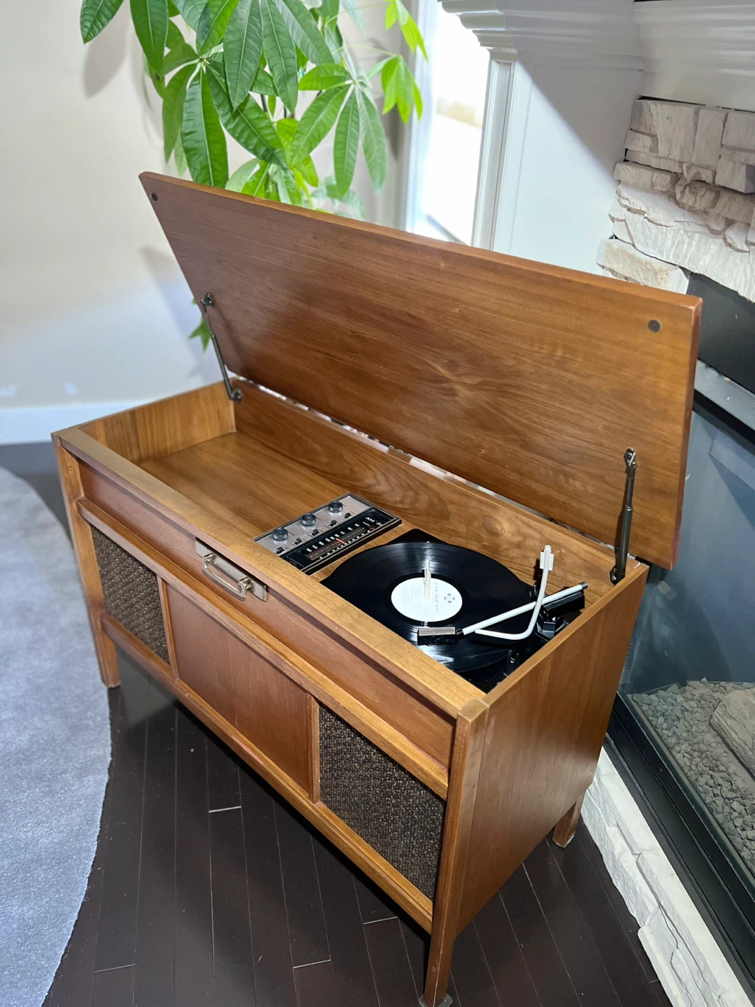 Vintage Philco Record Player Console Stereo – Fully Working MCM - photo 3