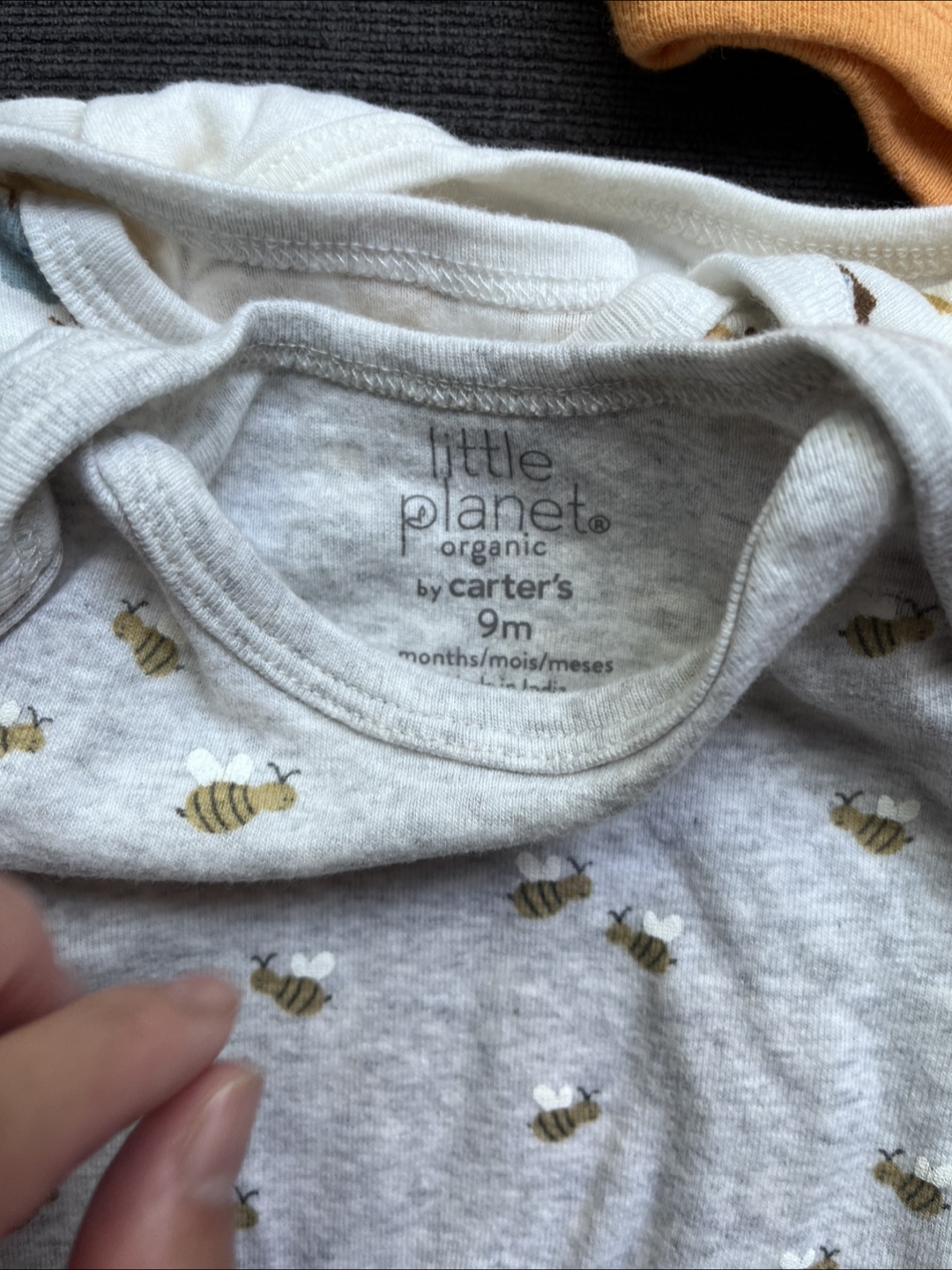 9 month Bodysuits -Pekkle, little planet, Disney - photo 5