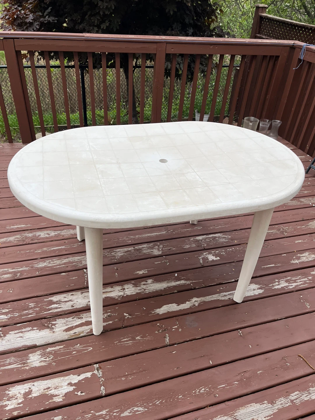 Plastic Table - photo 2