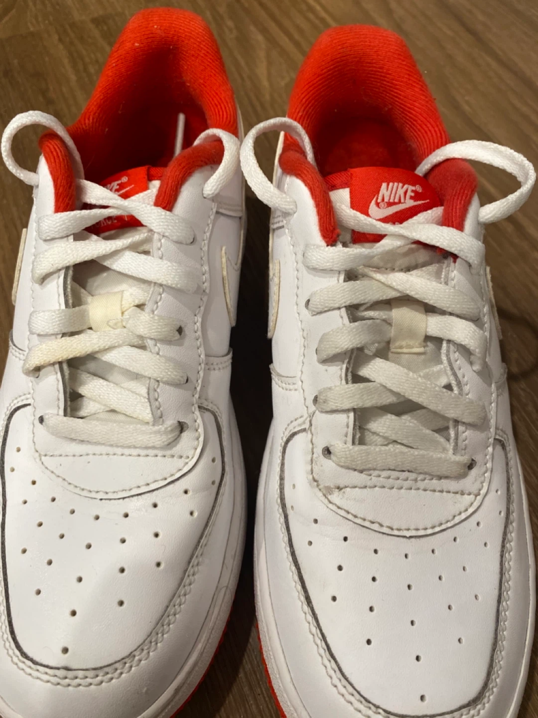 Nike Air Force 1 Low White/Red 3 Y barely worn! - photo 3