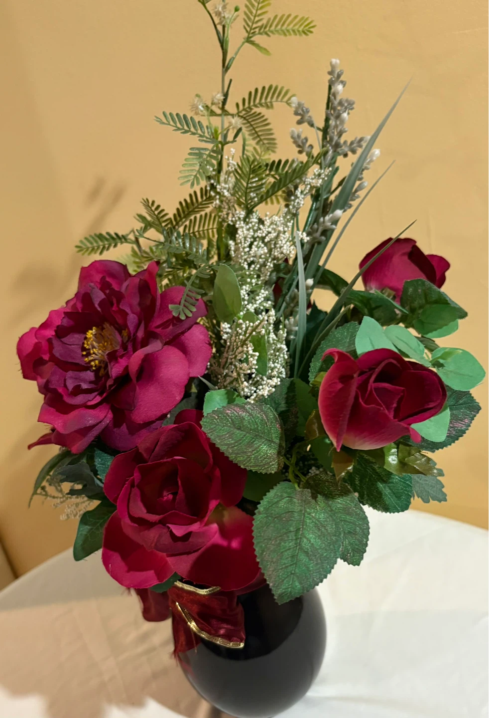 Artificial Flower Arrangement in Black Vase with Burgundy Bow - photo 2