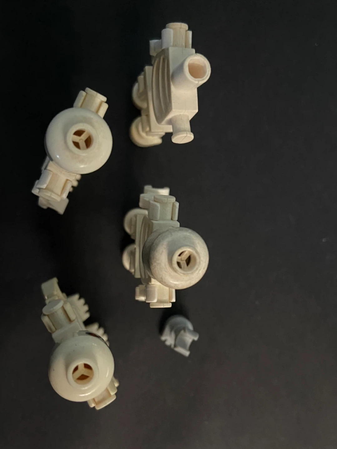 LEGO Skeleton Minifigures - Lot of 3 + partial 1 - photo 4