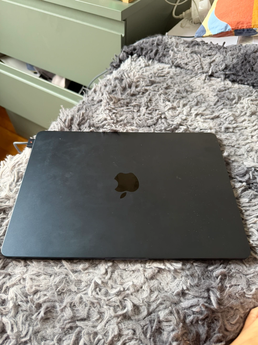 Apple MacBook Air M2 (2022) 13.6-inch, 16GB RAM, 393GB Storage