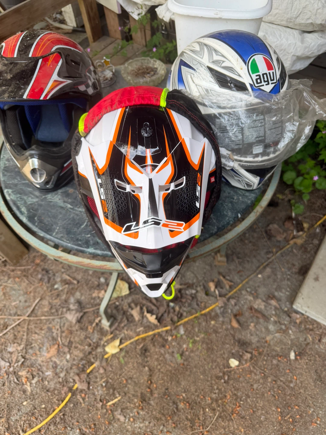Motorcycle helmets - photo 2