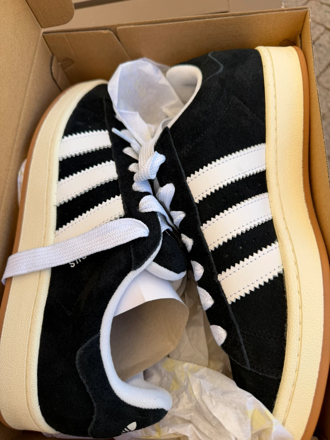 ADIDAS CAMPUS BLACK AND WHITE SIZE 10 - photo 2