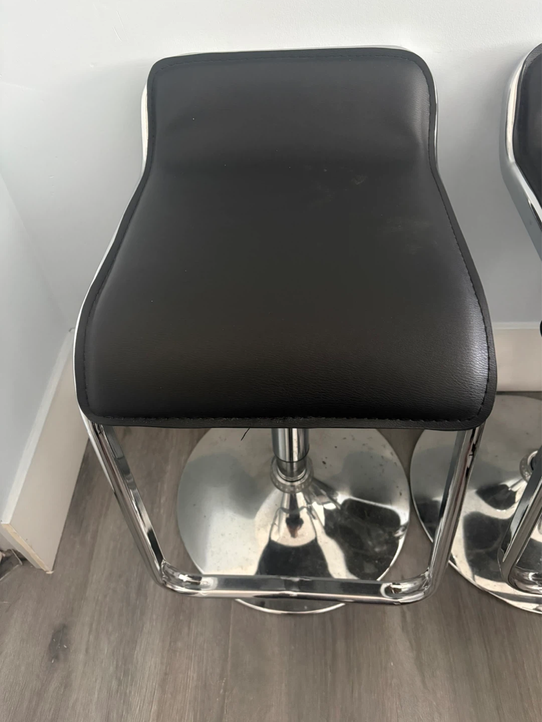 Set of 2 Black Faux Leather Bar Stools - photo 3