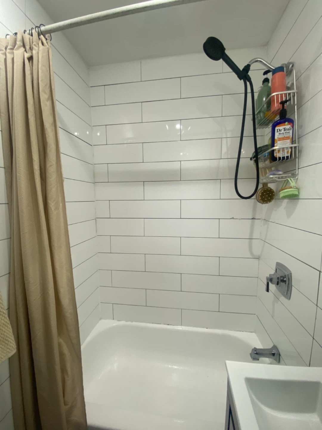 Clean and Cozy South Harlem Room for Rent - photo 5