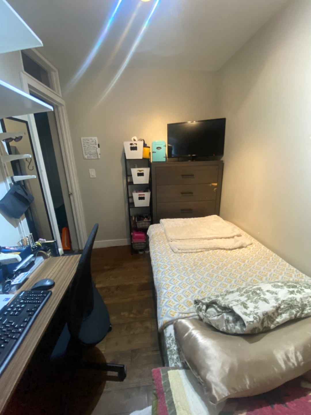 Clean and Cozy South Harlem Room for Rent - photo 2