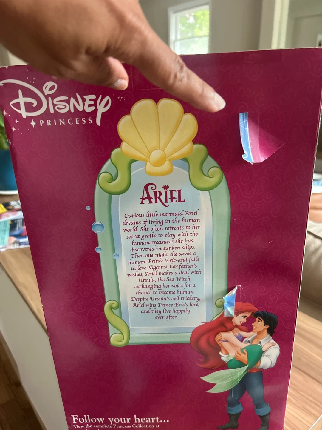 Disney Princess Ariel Porcelain Keepsake Doll - photo 4