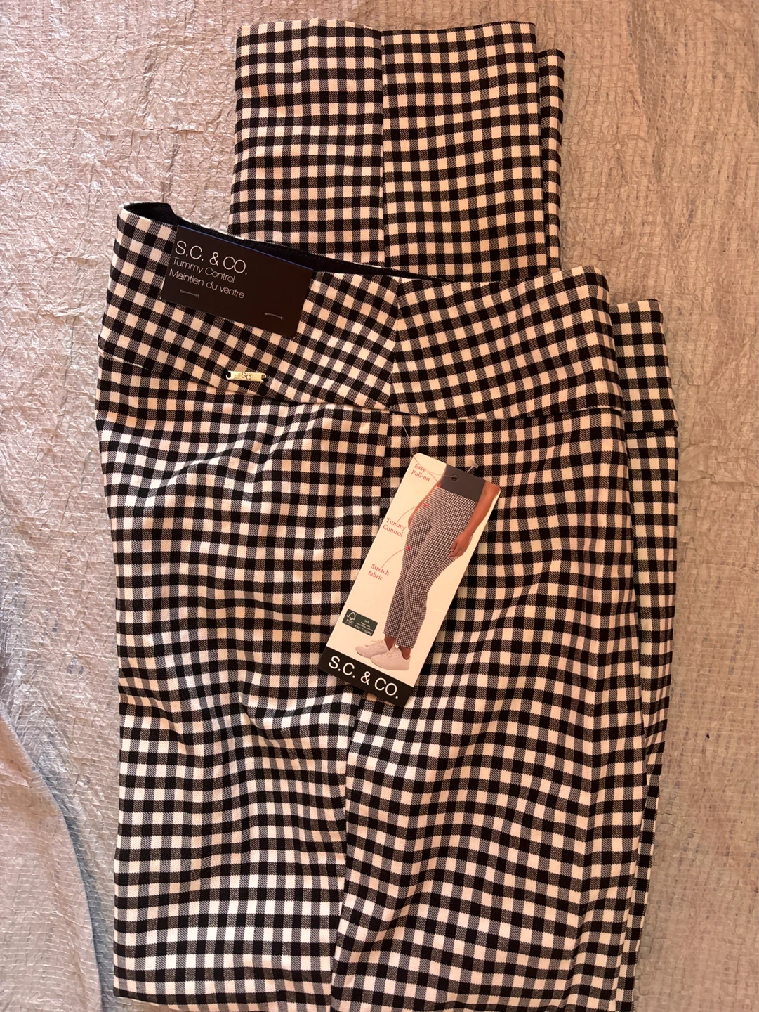 S.C. & CO. Black and White Gingham Tummy Control Pants