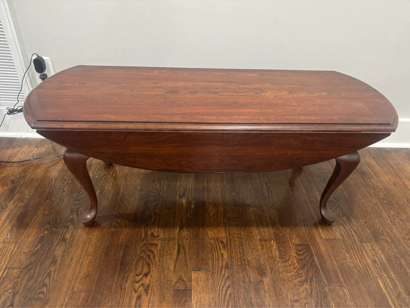 Beautiful Drop Leaf Coffee Table