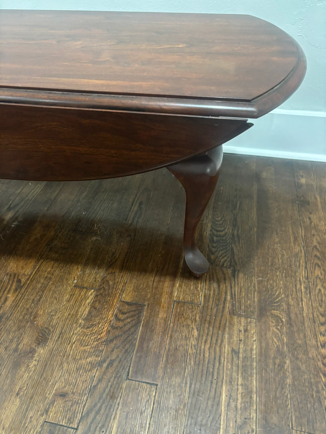 Beautiful Drop Leaf Coffee Table - photo 3