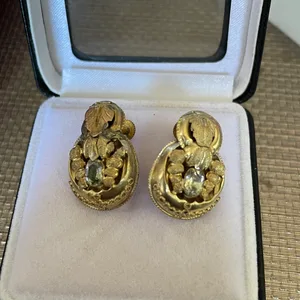 14k Yellow Gold Etruscan Style Screw on Earrings Victorian