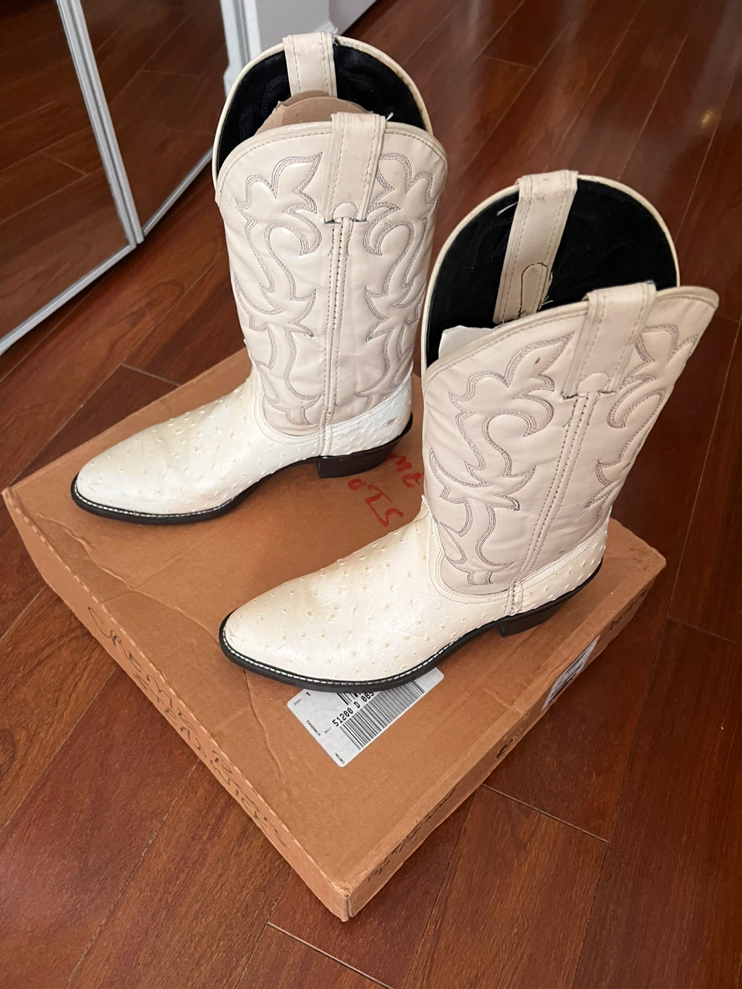 Cream Ostrich Leather Men’s Cowboy Boots