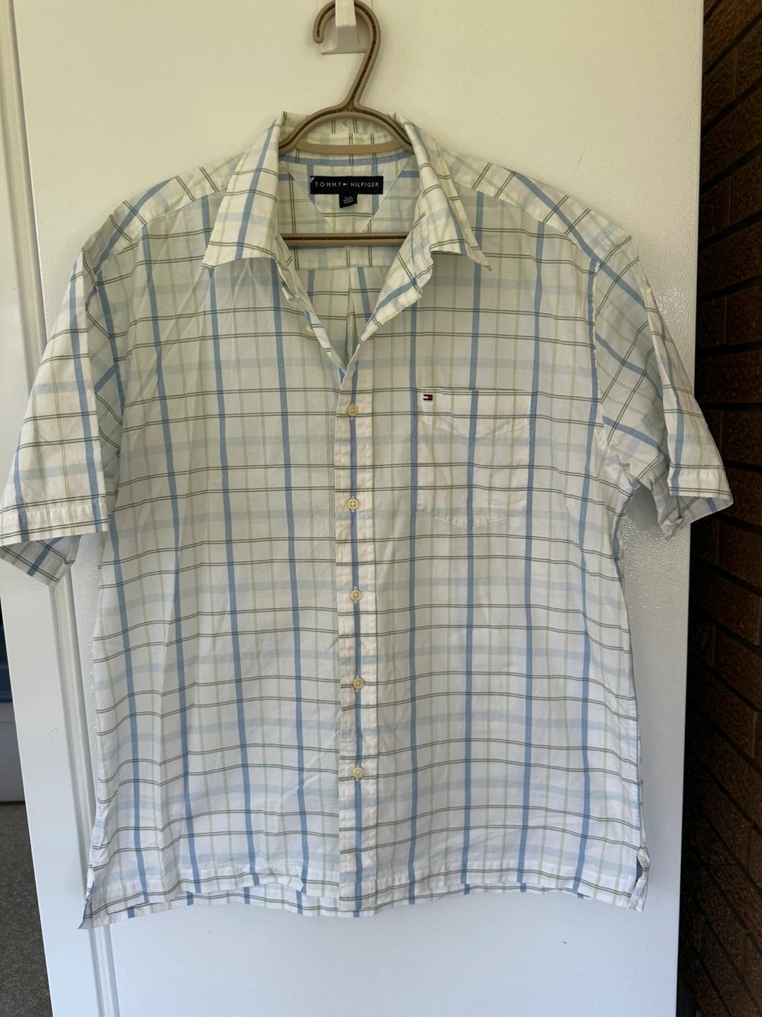 Tommy Hilfiger Plaid Short Sleeve Shirt - Large