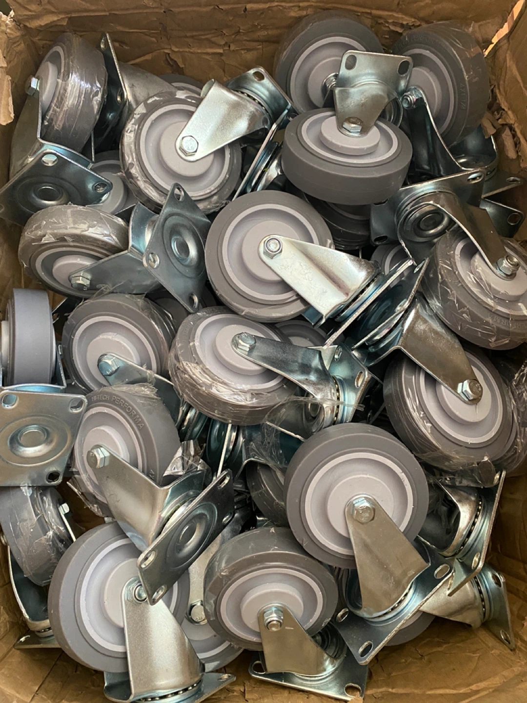 Brand New Heavy Duty Swivel Caster Wheels - photo 5