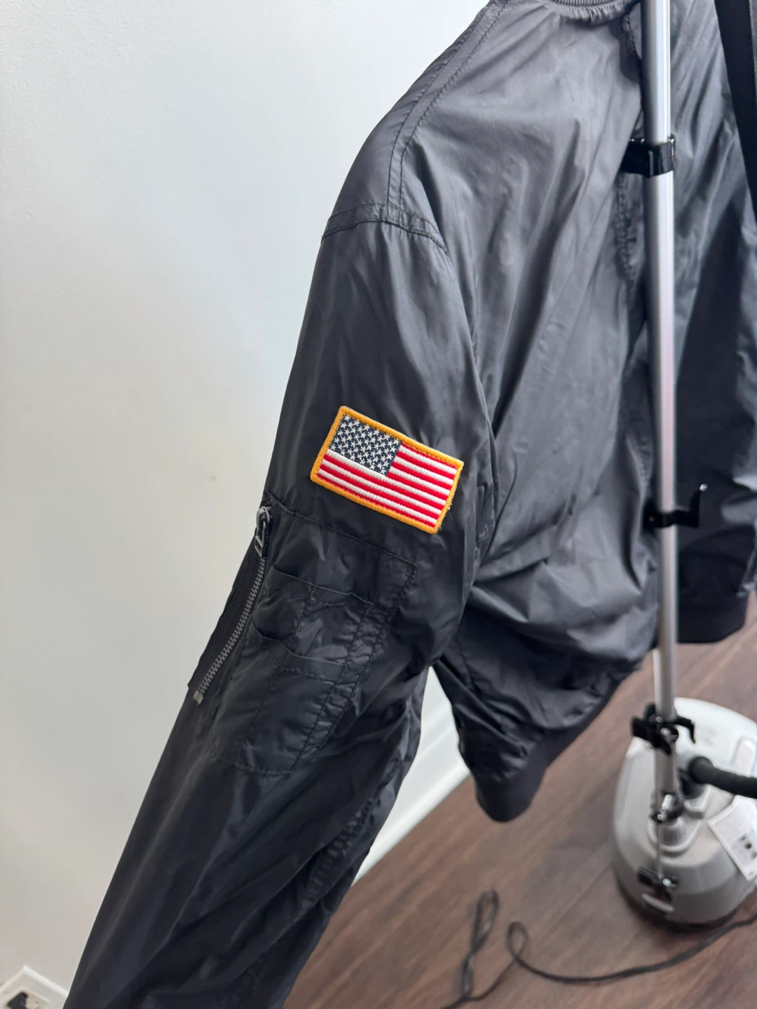 H&M NASA Bomber Jacket - photo 3