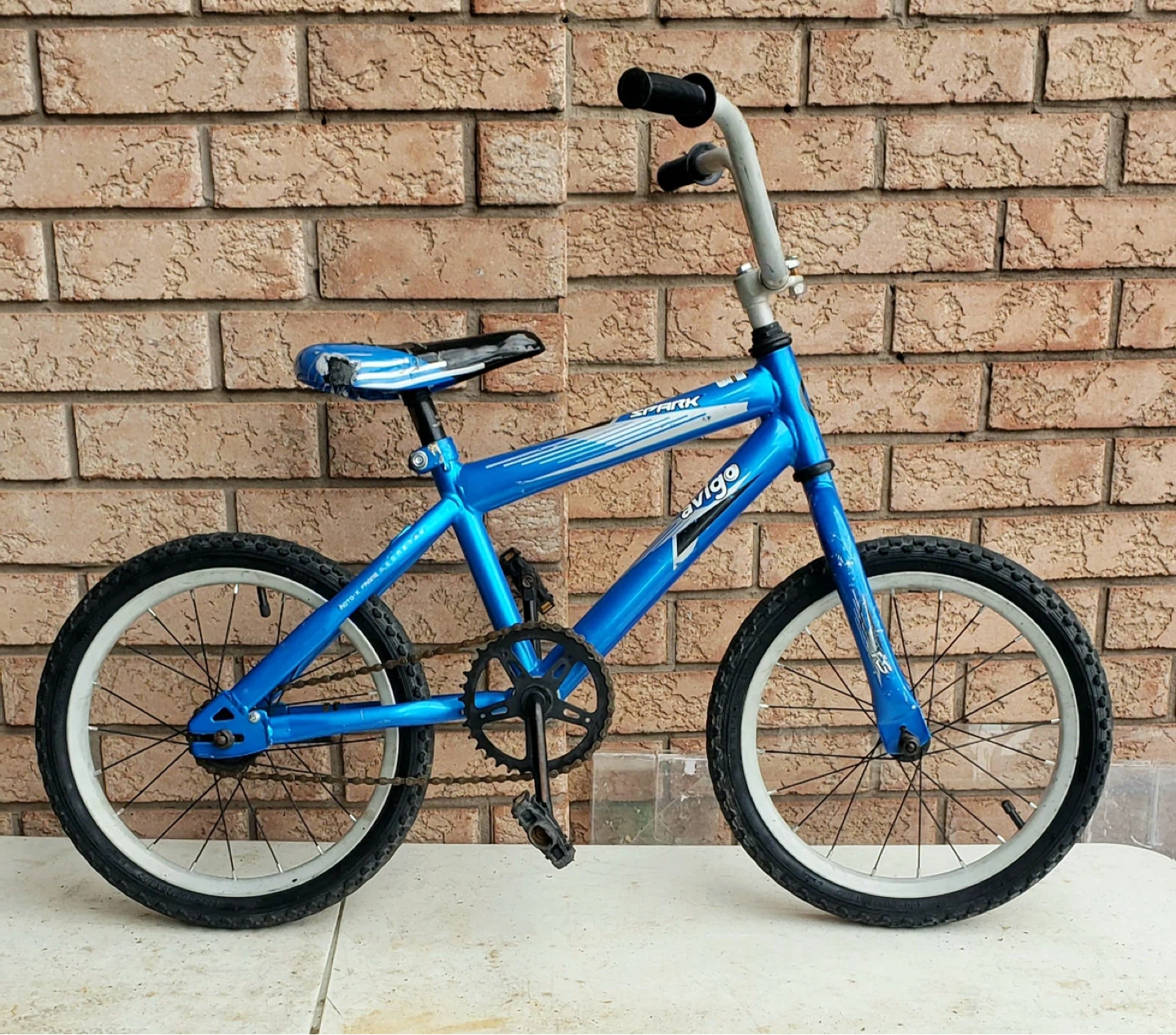 Blue Avigo Spark Bike - photo 2