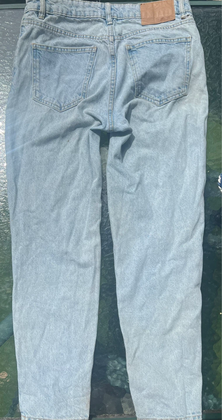 ZARA light-wash straight cut mom jeans classic fit - photo 2
