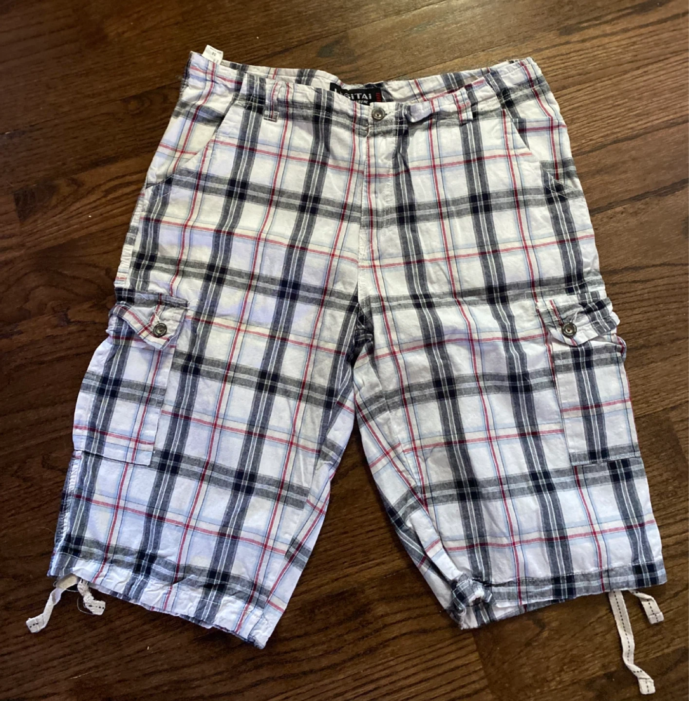 Cargo men’s shorts, size 36