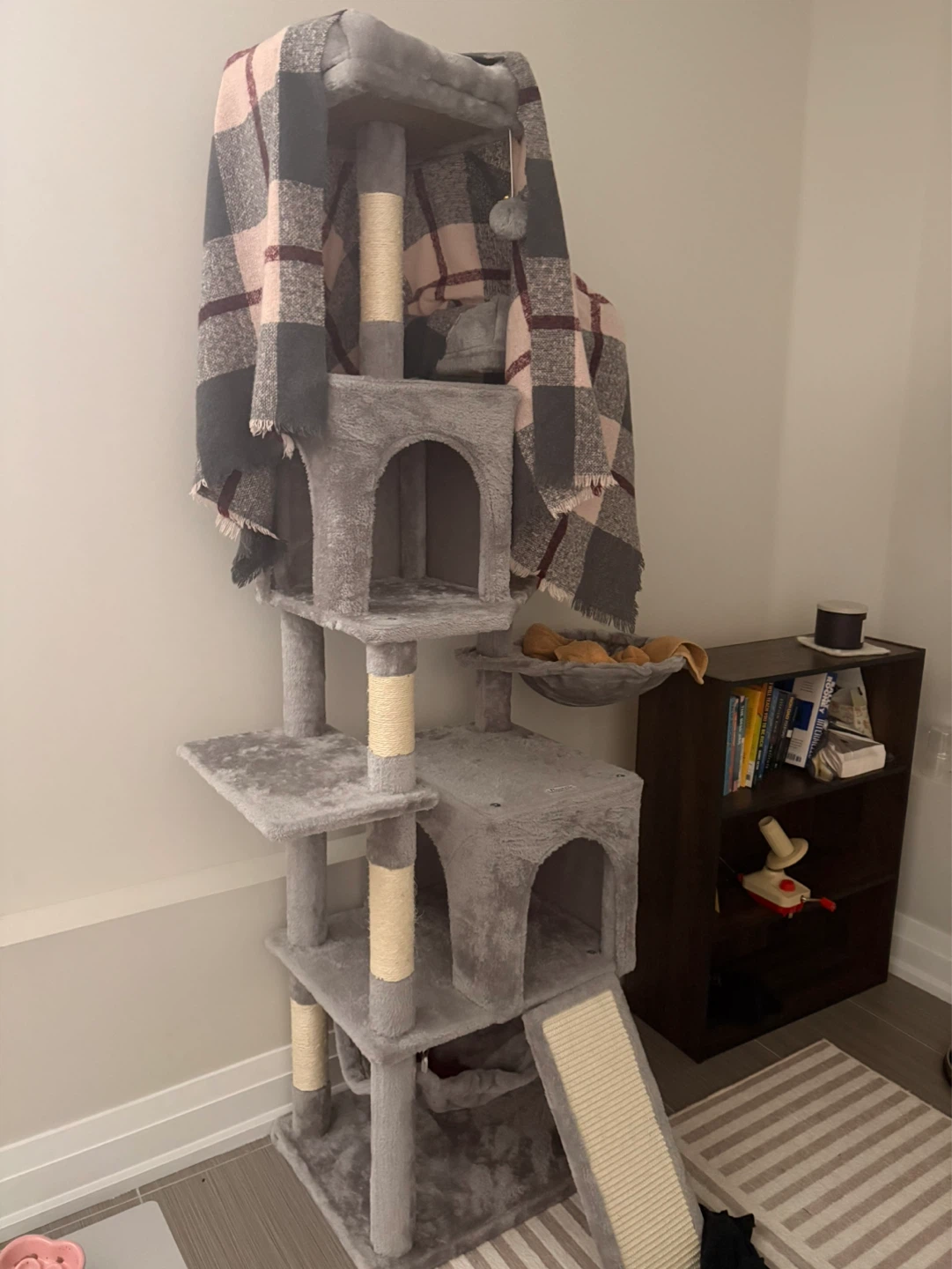 Multi-level Cat Tree with Scratching Posts - photo 2