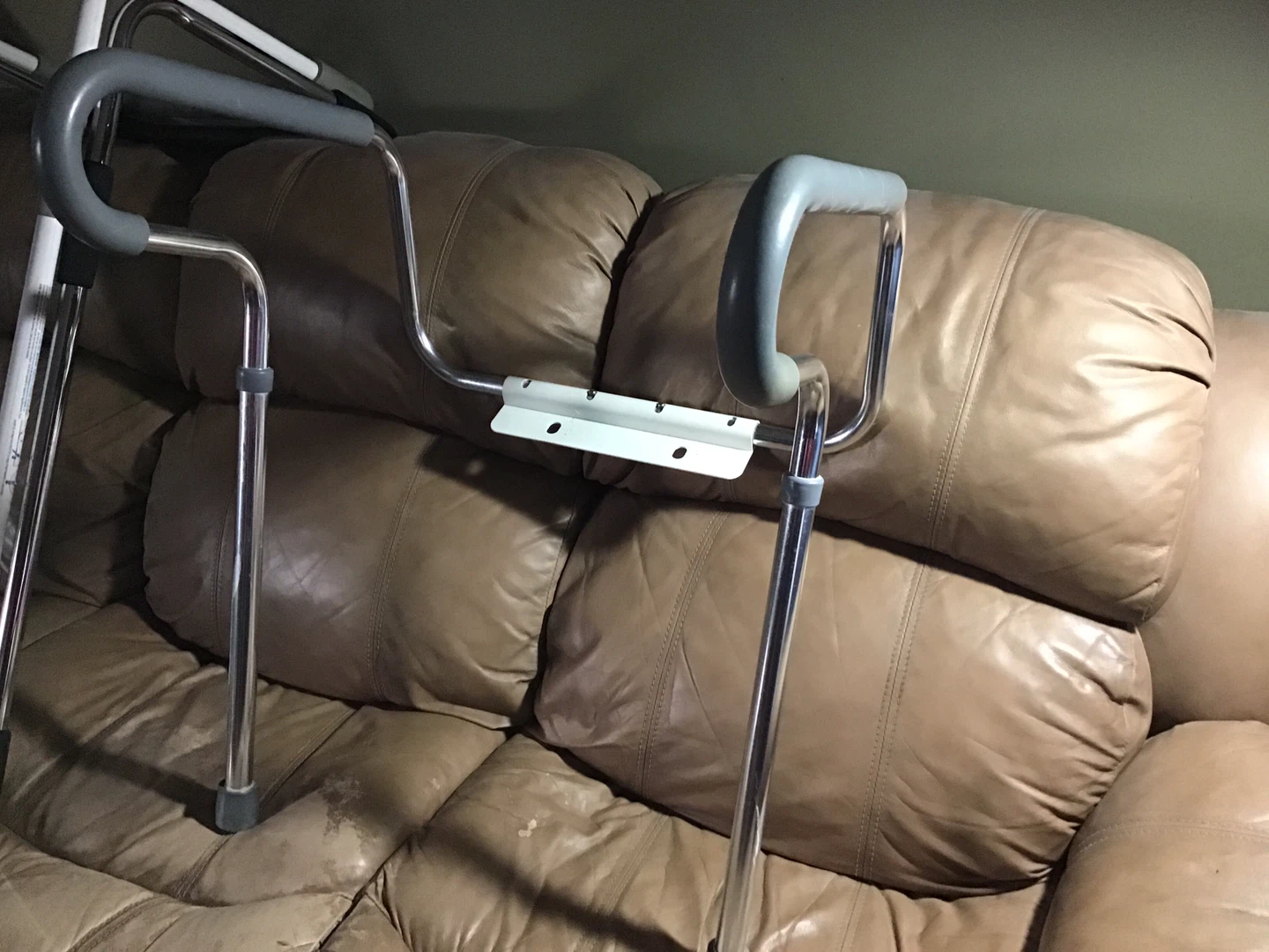 Adjustable Toilet Safety Rail - photo 2